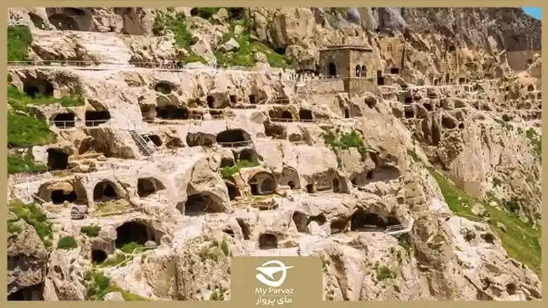 واردزیا در گرجستان | شهرک سنگی