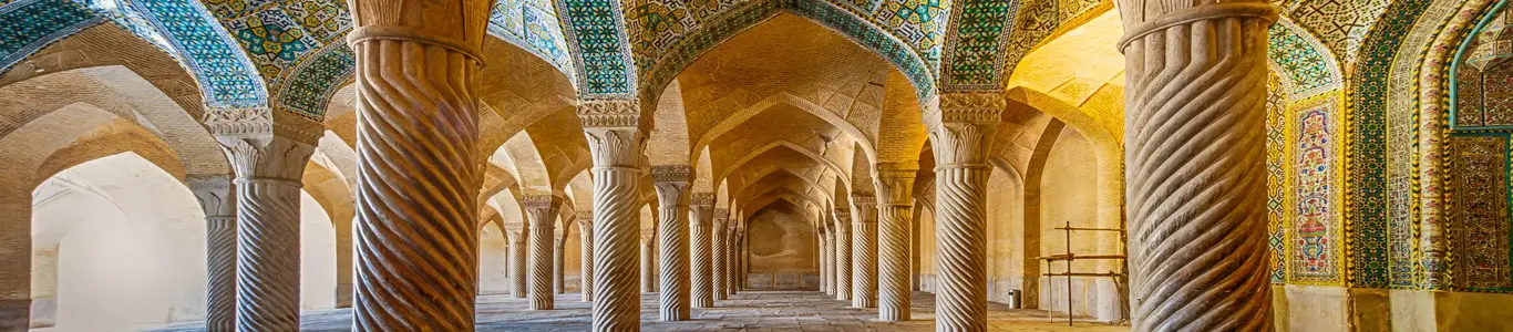 تور شیراز آذر 1404